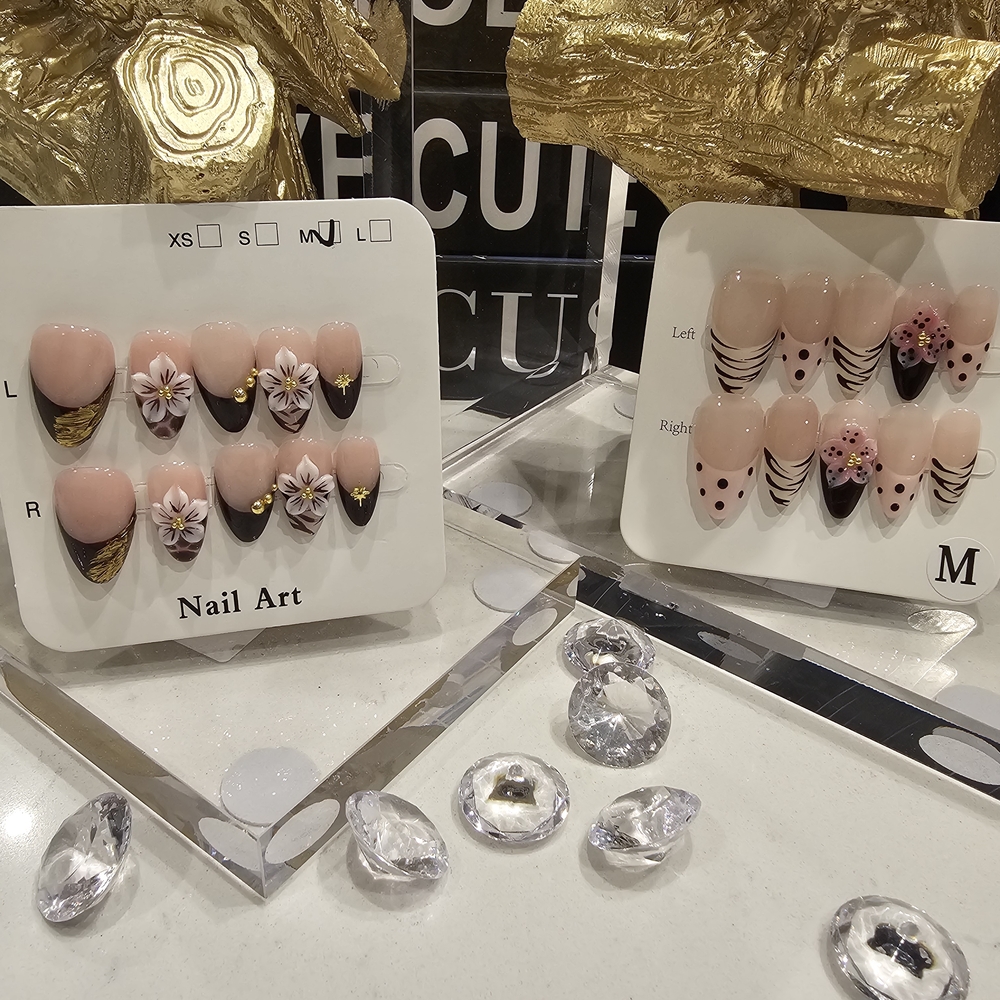 Floral Pink and Black Press-On Nail Set with Gold Accents